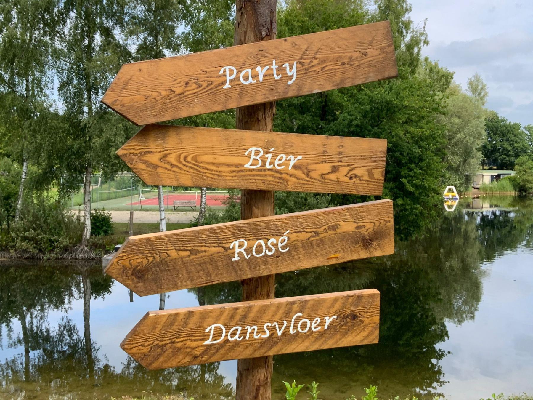 restaurant De Tolplas Hexelseweg 84 Wierden DatingOost Dating Oost DatingOost.nl datingbureau datingsite datingfeest singlesmiddag singlesfeestje terras datingbureau singlescafe singleparty ontmoetingsmiddag De Tolplas Wierden datingsite senioren ouderen alleenstaanden weduwnaar weduwe nieuwe vriend gezocht partner gezocht Wierden Hoge Hexel singlesmiddag senioren oudere alleenstaanden DatingOost Dating Oost DatingOost.nl datingsite datingbureau bemiddelingsbureau relatiebemiddelingsbureau relatiebureau De Tolplas singlesborrel singlescafe matchmaker 
